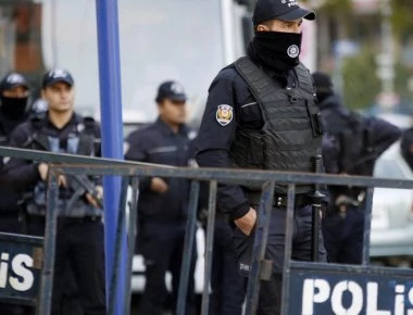 Τουρκία: Συνέλαβαν 100 στρατιωτικούς που φαίνεται οτι συνδεόνται με το τάγμα Γκιουλέν